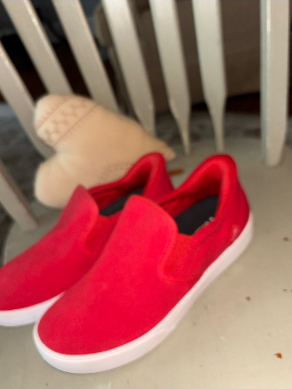 KiZik  Sz 8.5 Slip-On Canvas Sneakers in Red